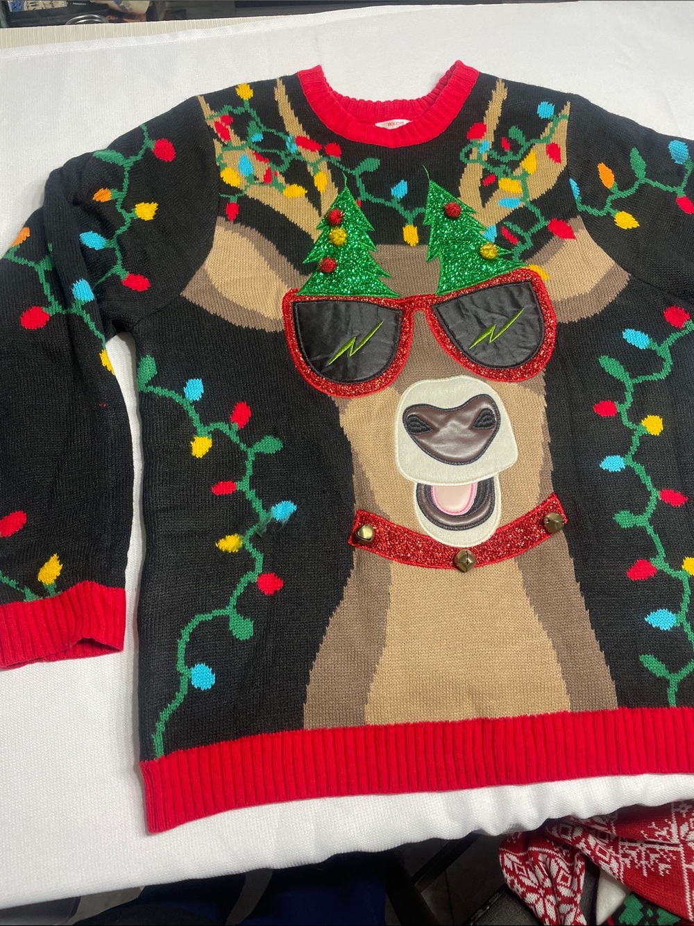 Holiday Time Men’s Crewneck Pullover Reindeer Christmas Sweater XL. Preowned.